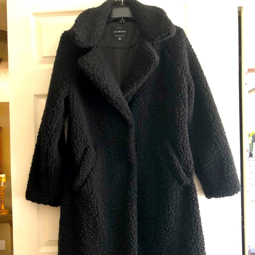 Beautiful Black Sherpa Coat. Never Worn.  Super Cute.